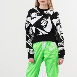 Nike Black & White Logo Sweatshirt